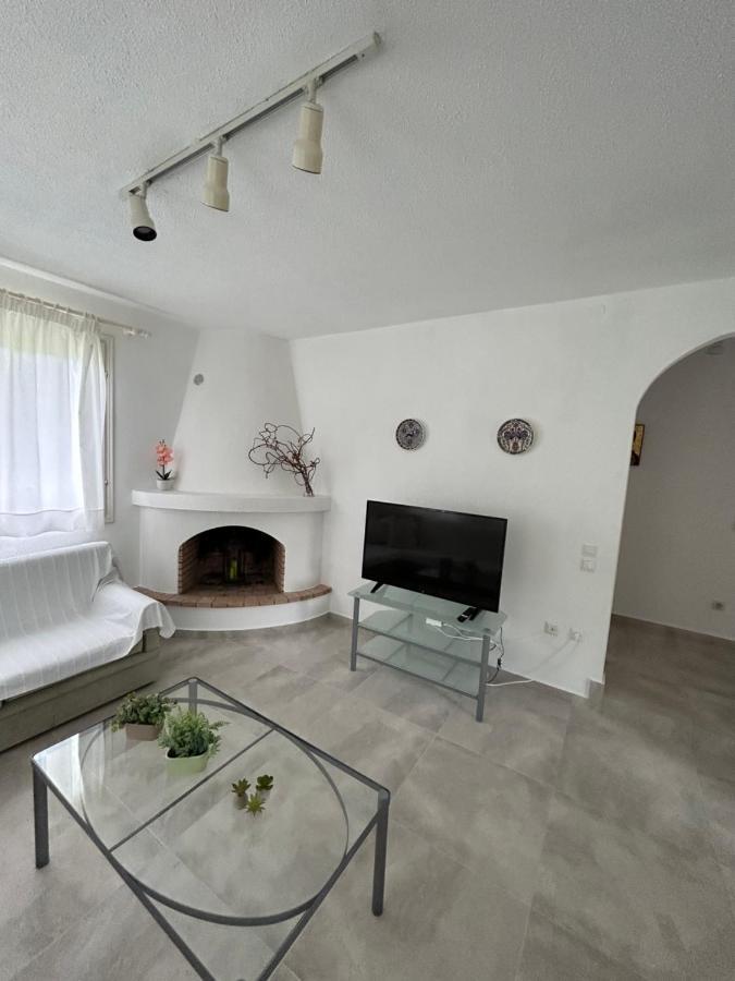 Zeusplace Seaside Home Private Beach And Parking プラカ・リトホロ エクステリア 写真