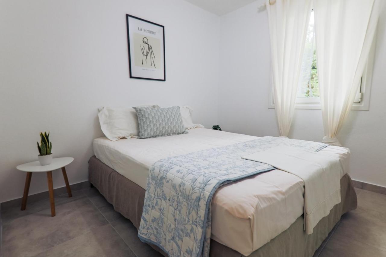 Zeusplace Seaside Home Private Beach And Parking プラカ・リトホロ エクステリア 写真