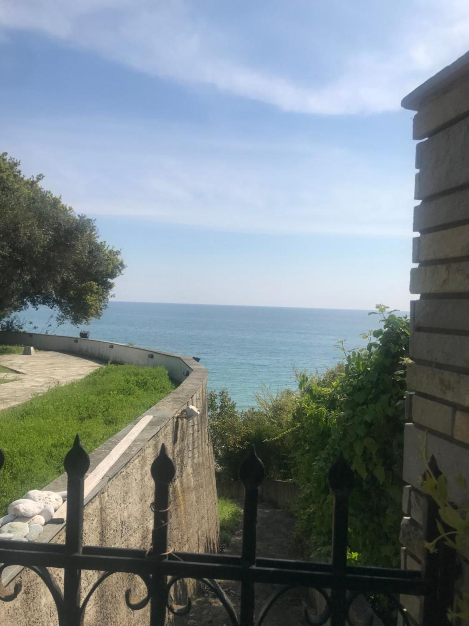 Zeusplace Seaside Home Private Beach And Parking プラカ・リトホロ エクステリア 写真